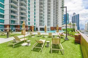 Building Photo - 350 S Miami Ave