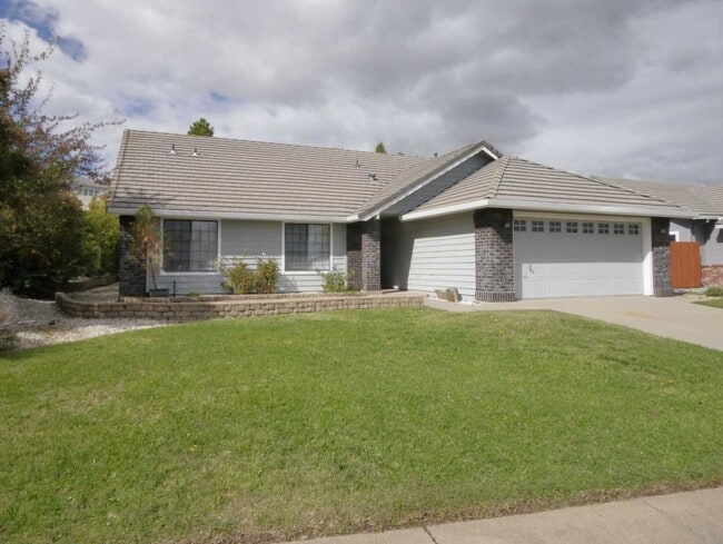 Primary Photo - 110 Detert Ln