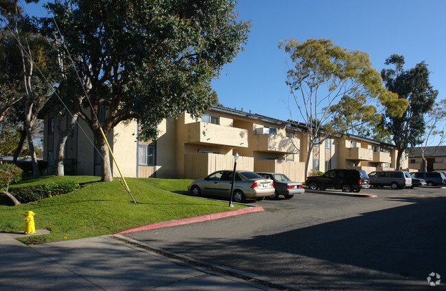 Townsite Terrace Apartments - 131 Townsite Dr Vista CA 92084 ...