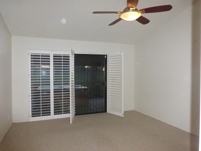 Building Photo - 3 Bedroom Condo on Antelope Hills Golf Cou...