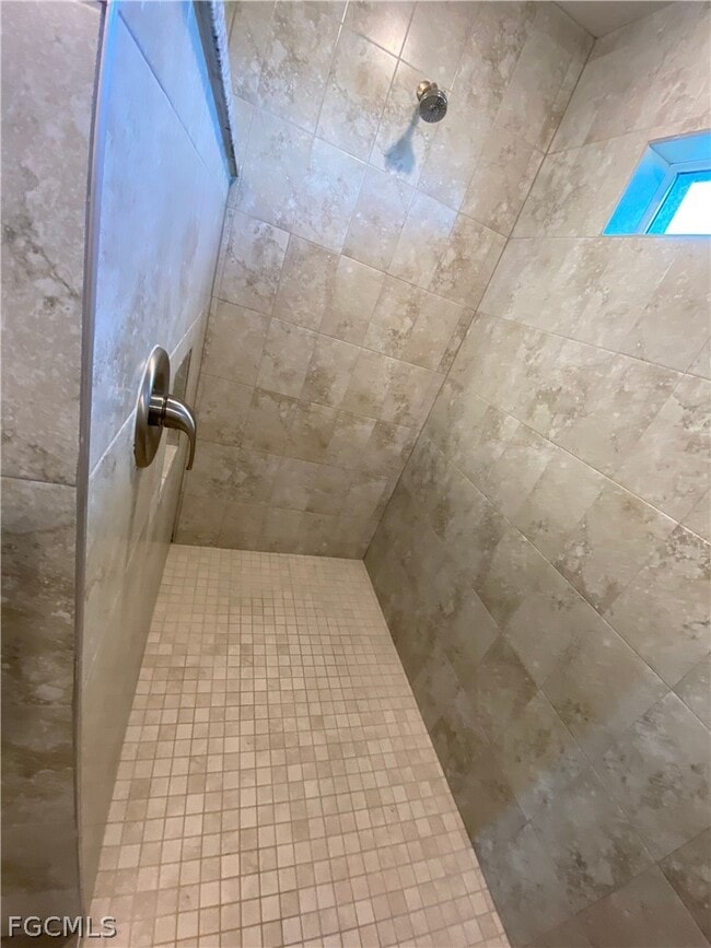 Building Photo - 2513 NW 14th Pl