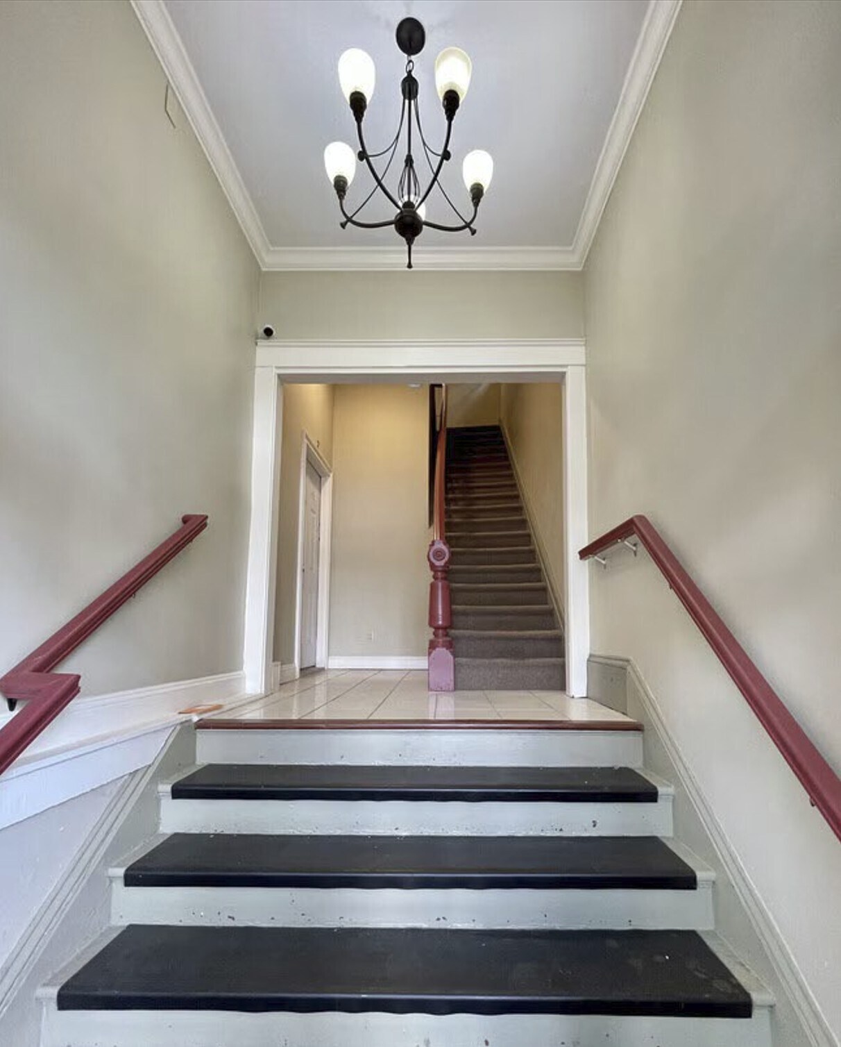 Foyer - 81 Cannon St