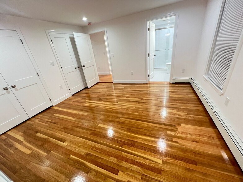 Building Photo - 50 Conant St