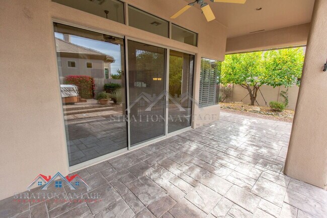 Building Photo - 9562 E Cavalry Dr