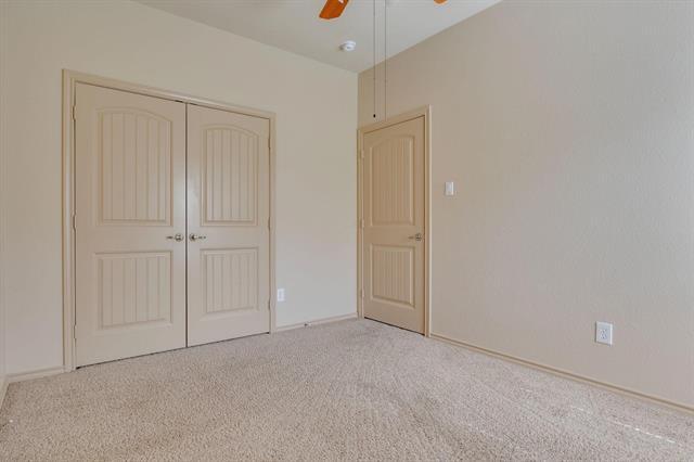 Building Photo - 3237 Buckthorn Ln