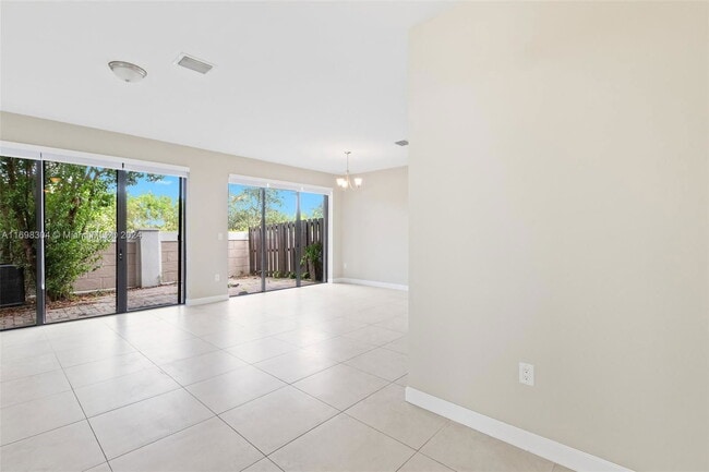 Building Photo - Northwest 61 Lane, Doral, FL 33178 - 4 BR 3.5 BA Townhouse