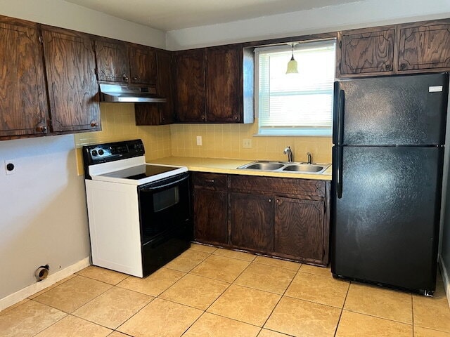 Building Photo - Ask us about our Move-in Special!!!   Charming 2-Bedroom Duplex Retreat on Buena Vista Avenue, Va...