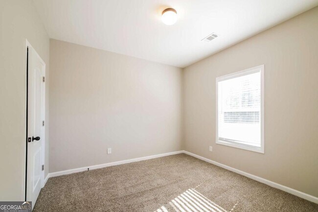 Building Photo - 1155 Senator Rd