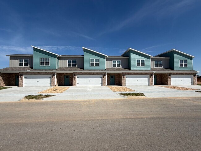 Building Photo - ***942 Seaborn Way***