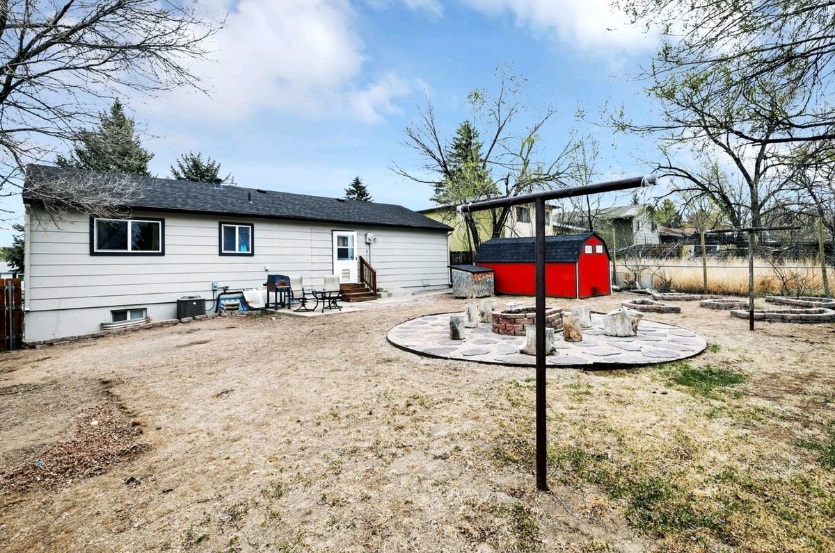 Building Photo - 341 Longfellow Dr