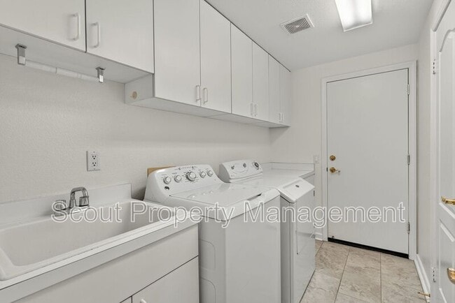 Building Photo - 31597 Corte Rosario