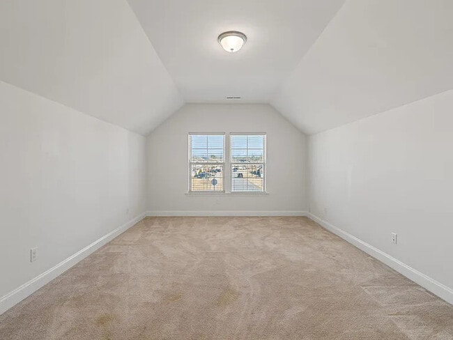 Building Photo - Earn Wealth While Leasing – Like a Homeowner – Lease to Own