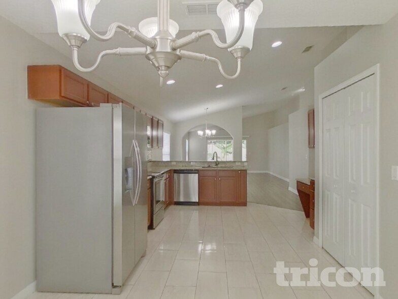 Building Photo - 3207 Murray Hill Loop