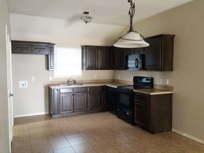 Building Photo - 17034 Sentinel Ln