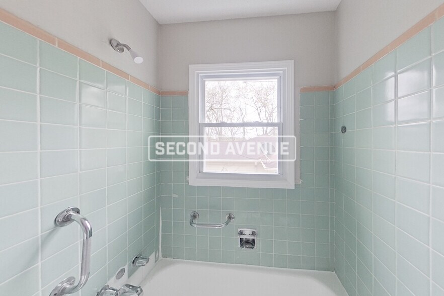 Building Photo - 7825 Rugby Ct