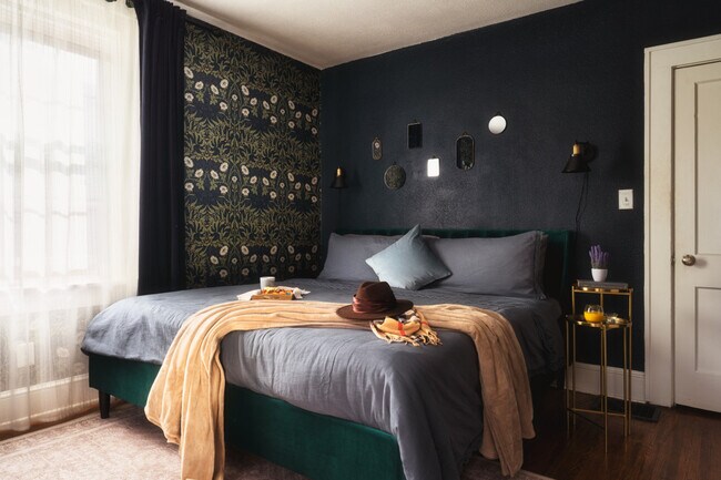 Building Photo - 715 Grandin Rd