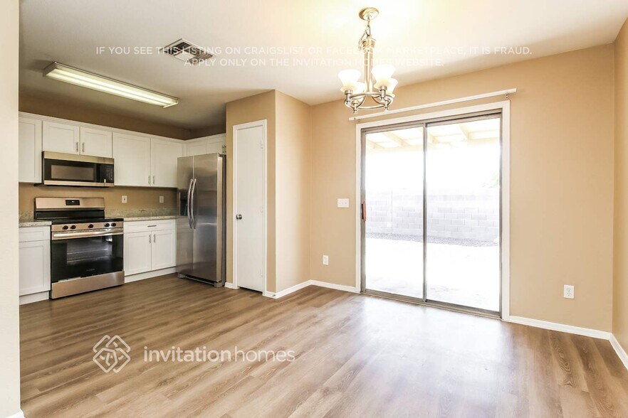 Building Photo - 8525 E Laguna Azul Ave