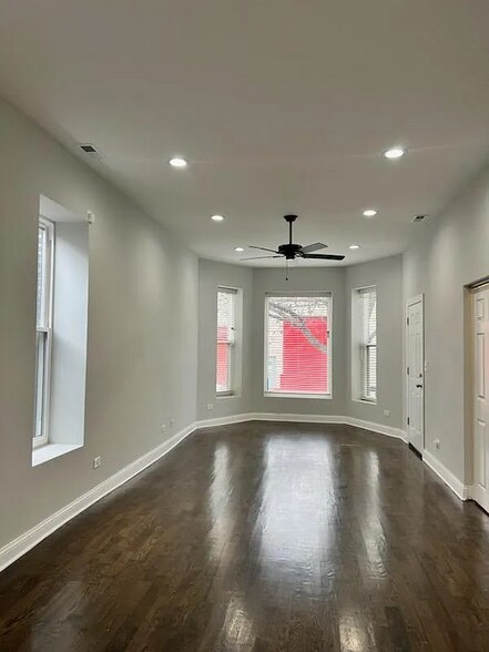 Building Photo - 2840 W Fulton St