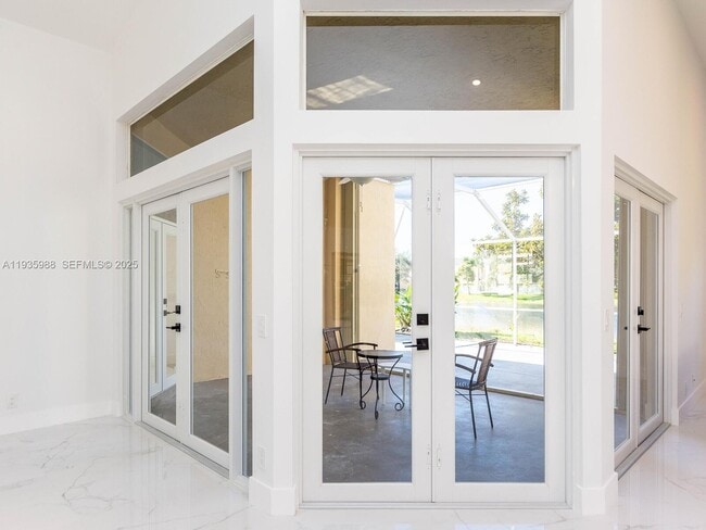 Building Photo - 381 Cameron Dr