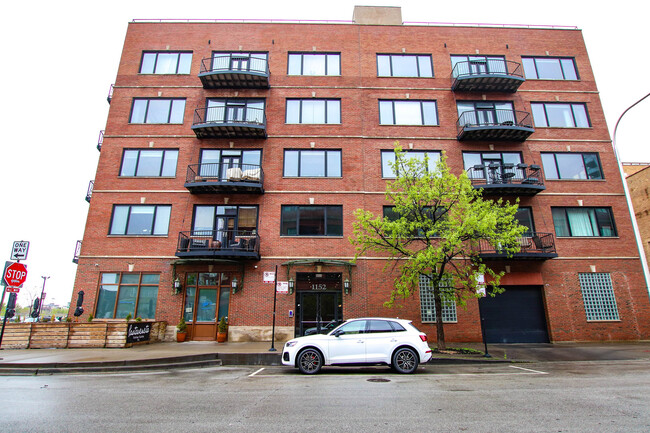 Building Photo - 1152 W Fulton Market