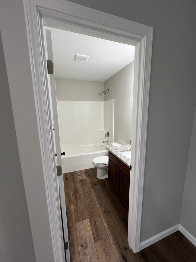 Building Photo - Duplex for rent in Quincy