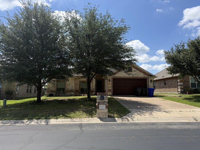 Building Photo - 9804 Houston Dr