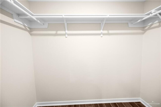 Building Photo - 30 Westcave Falls Ln