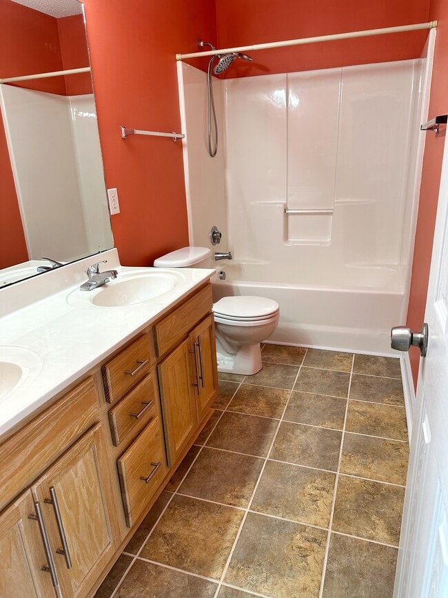 Building Photo - 134 Annie Rd