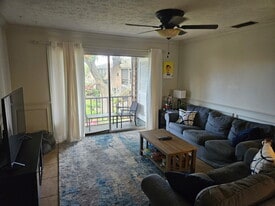 Building Photo - 4210 Lake Underhill Rd