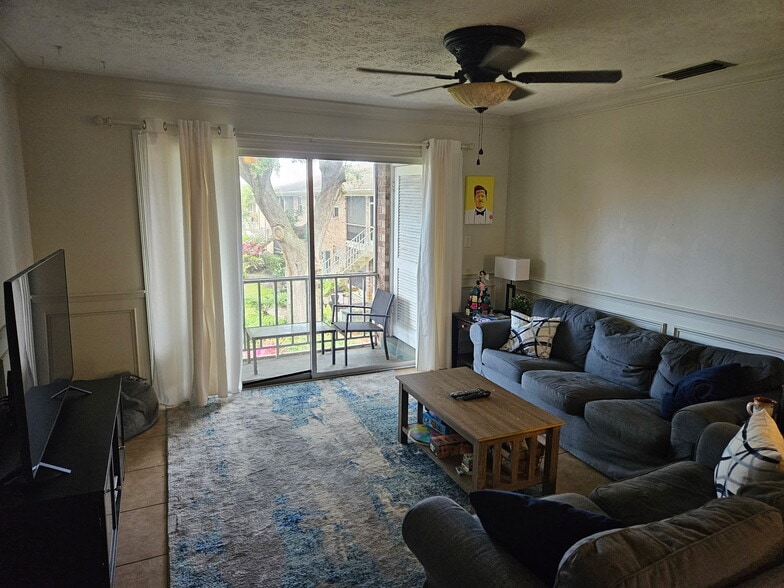 Primary Photo - 4210 Lake Underhill Rd