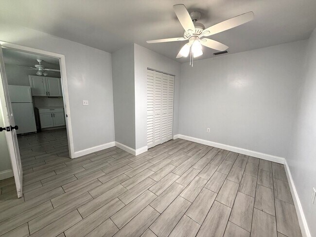 Building Photo - 3005 Hawthorne St