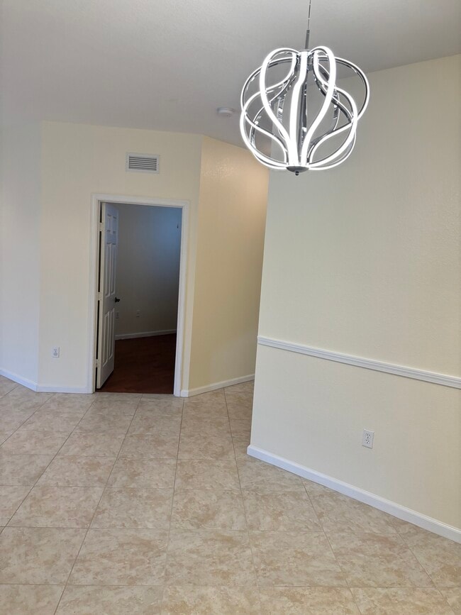 Building Photo - 7554 SW Herrington Ln