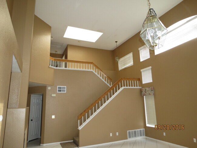Building Photo - Beautiful Oasis-High Ceiling- Tile and Car...