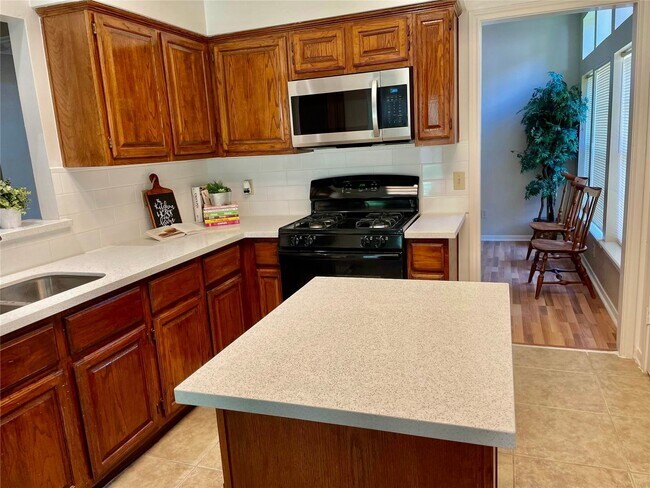 Building Photo - 14527 Circlewood Way