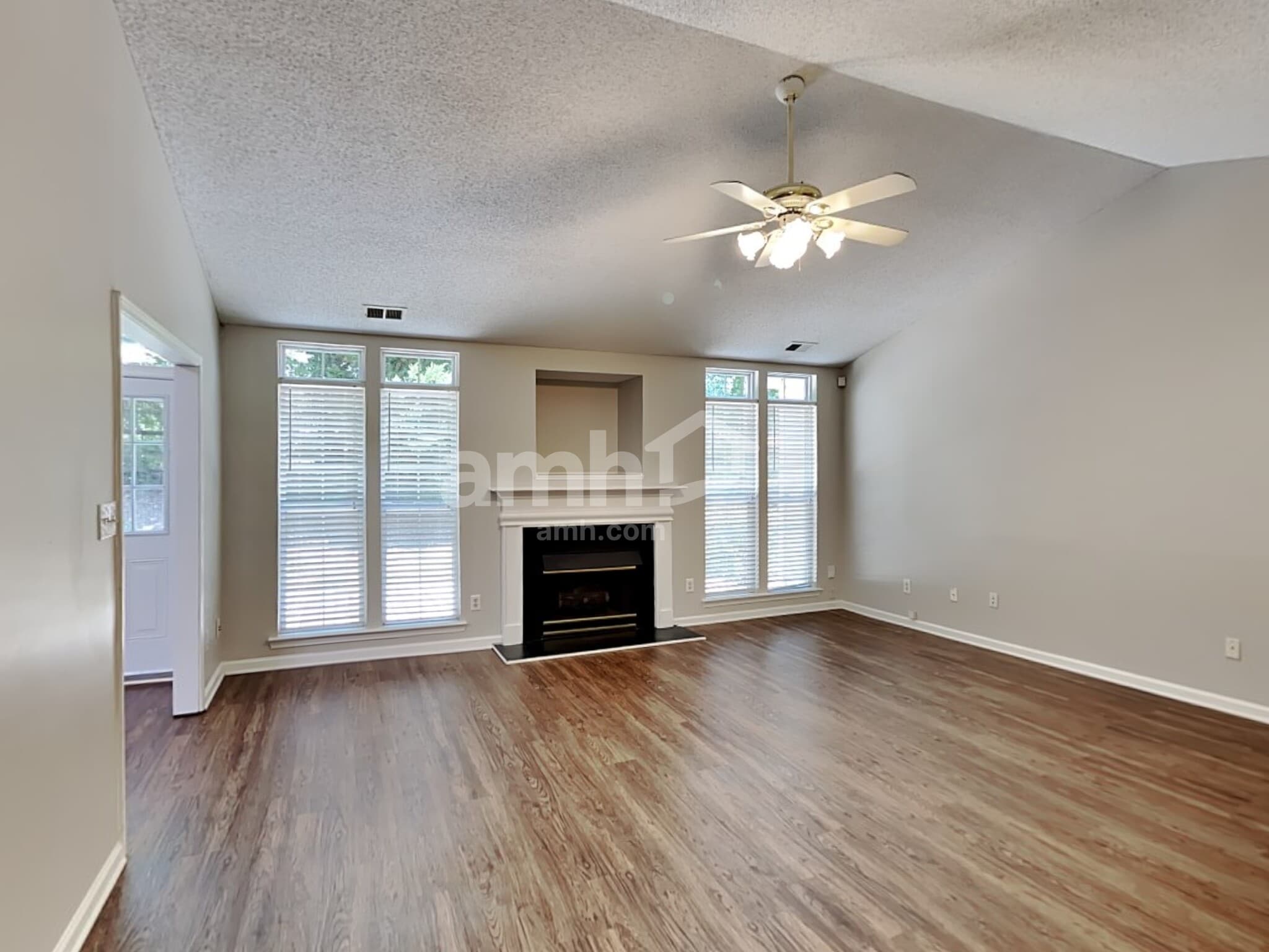 Building Photo - 1720 Silverberry Ct