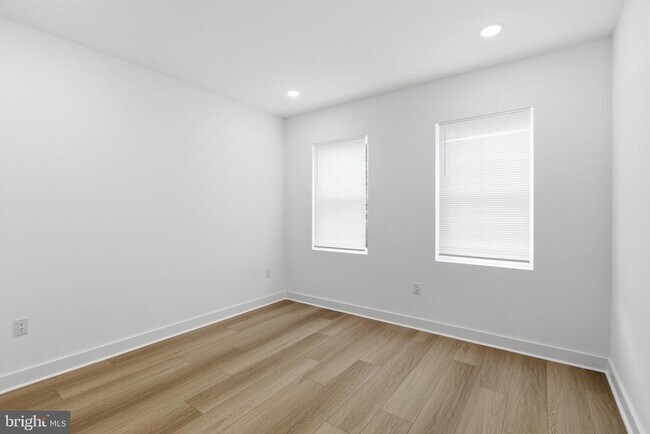 Building Photo - 2223 N 22nd St