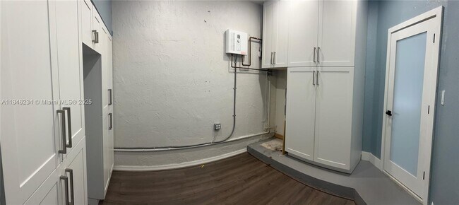 Building Photo - 12562 SW 125th Terrace