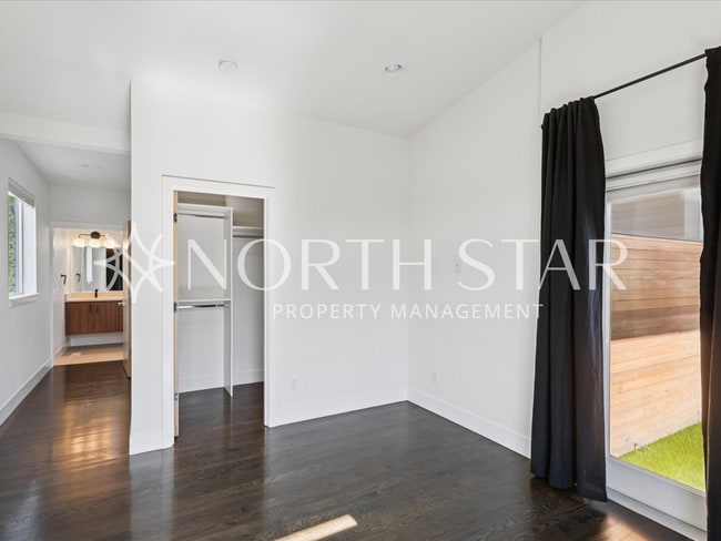 Building Photo - Contemporary Stunner in North East Portland