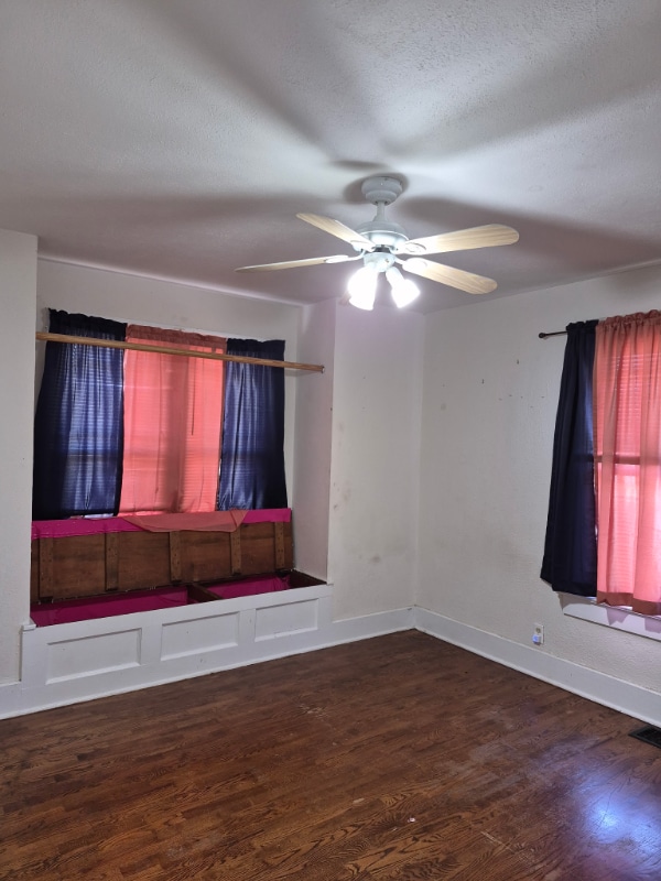 Building Photo - 21 Science St