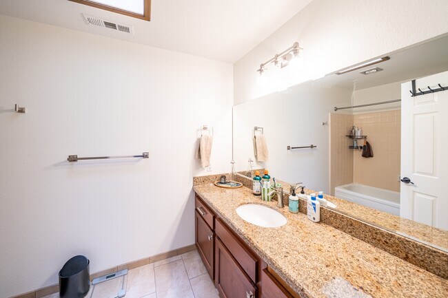 Building Photo - 3459 Reynard Way