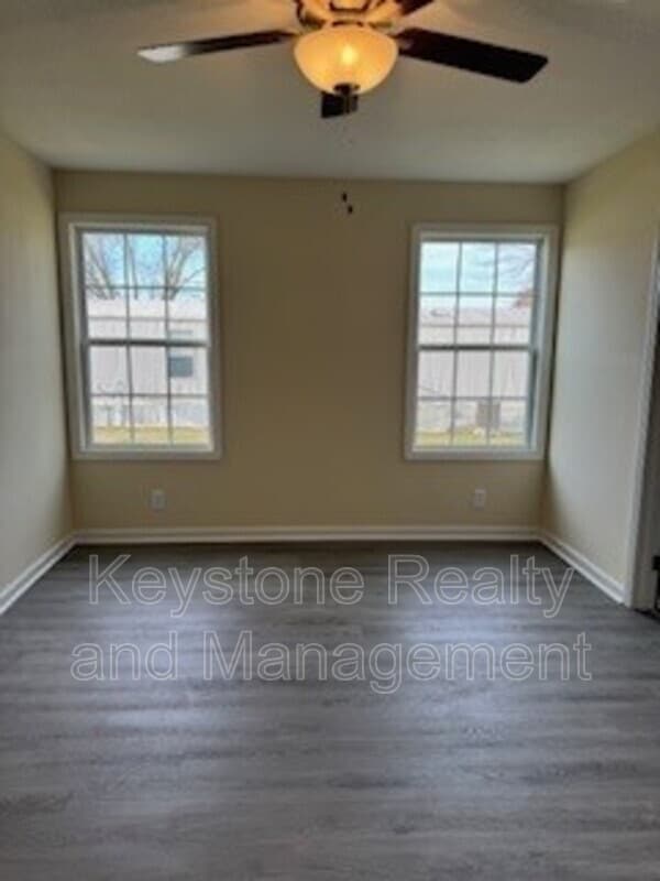 Building Photo - 135 Mace Ln