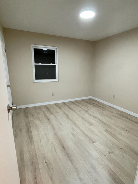 Building Photo - 6856 Garden Terrace Rd