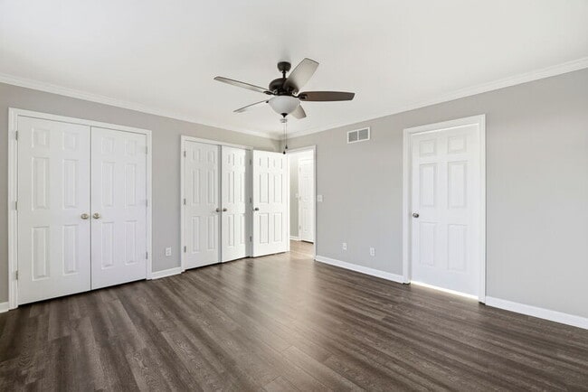 Building Photo - 1275 Penny Ln