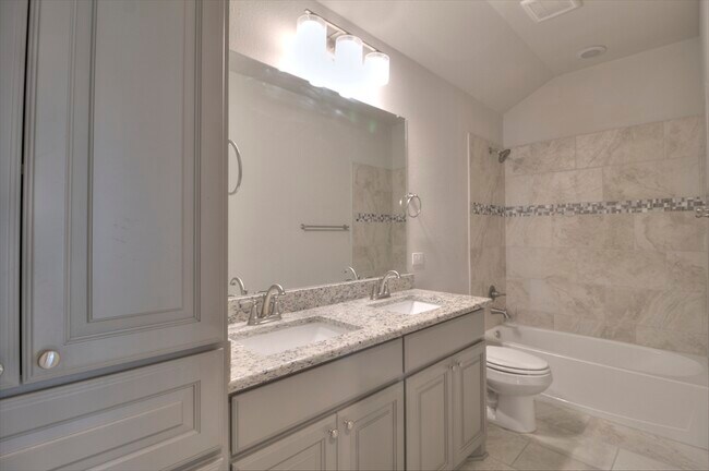 Building Photo - 3723 Las Casitas