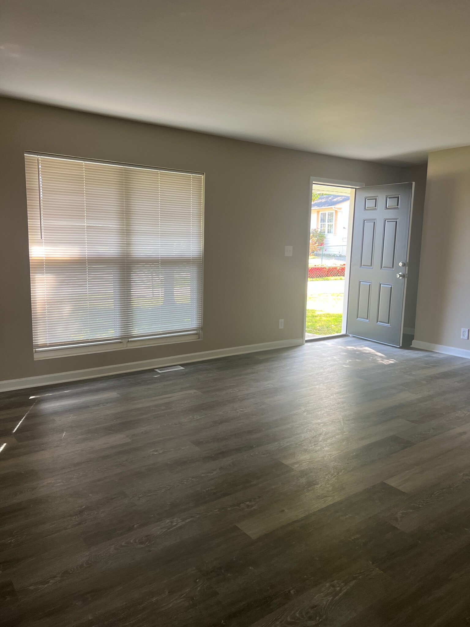 Building Photo - 2712 Bello Ct