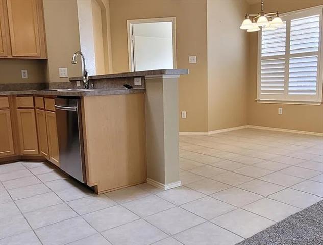 Building Photo - 6402 Lake View Ln