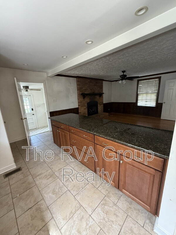 Building Photo - 10075 Aragon Dr