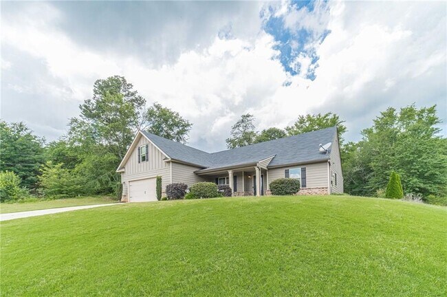 Building Photo - 511 Lena Dr