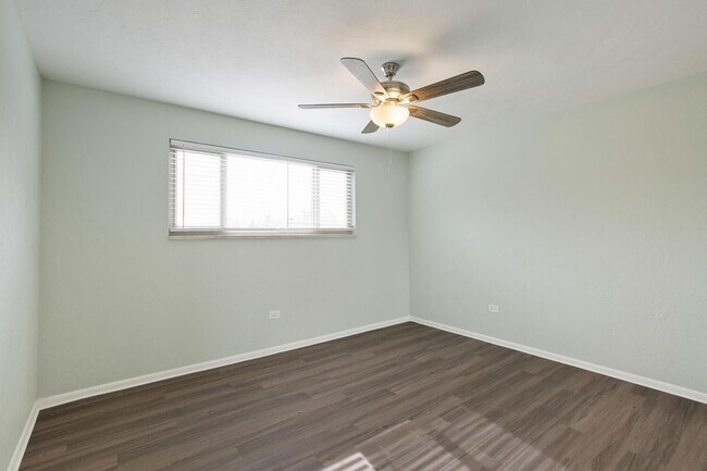 Building Photo - 1210 Pierce St