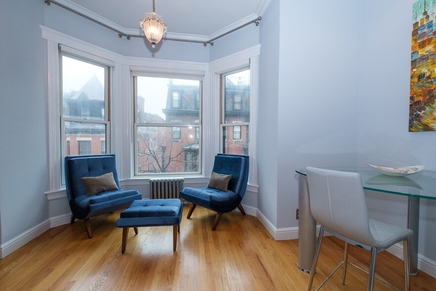 Building Photo - 270 Beacon St
